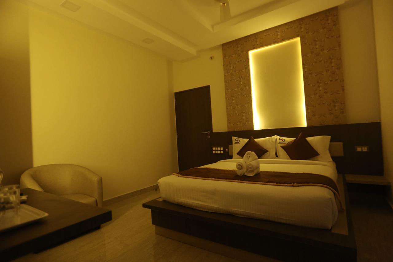 Hotel Sai Krish Grand Chennai Zewnętrze zdjęcie